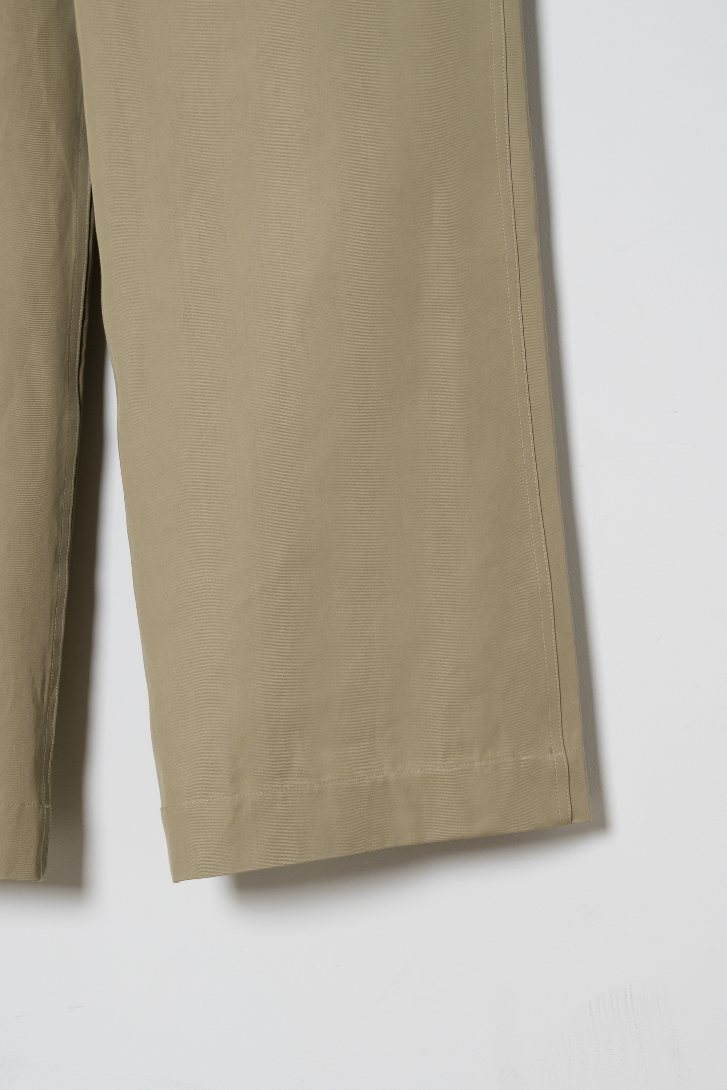 Troye Low Rise Chino Pants