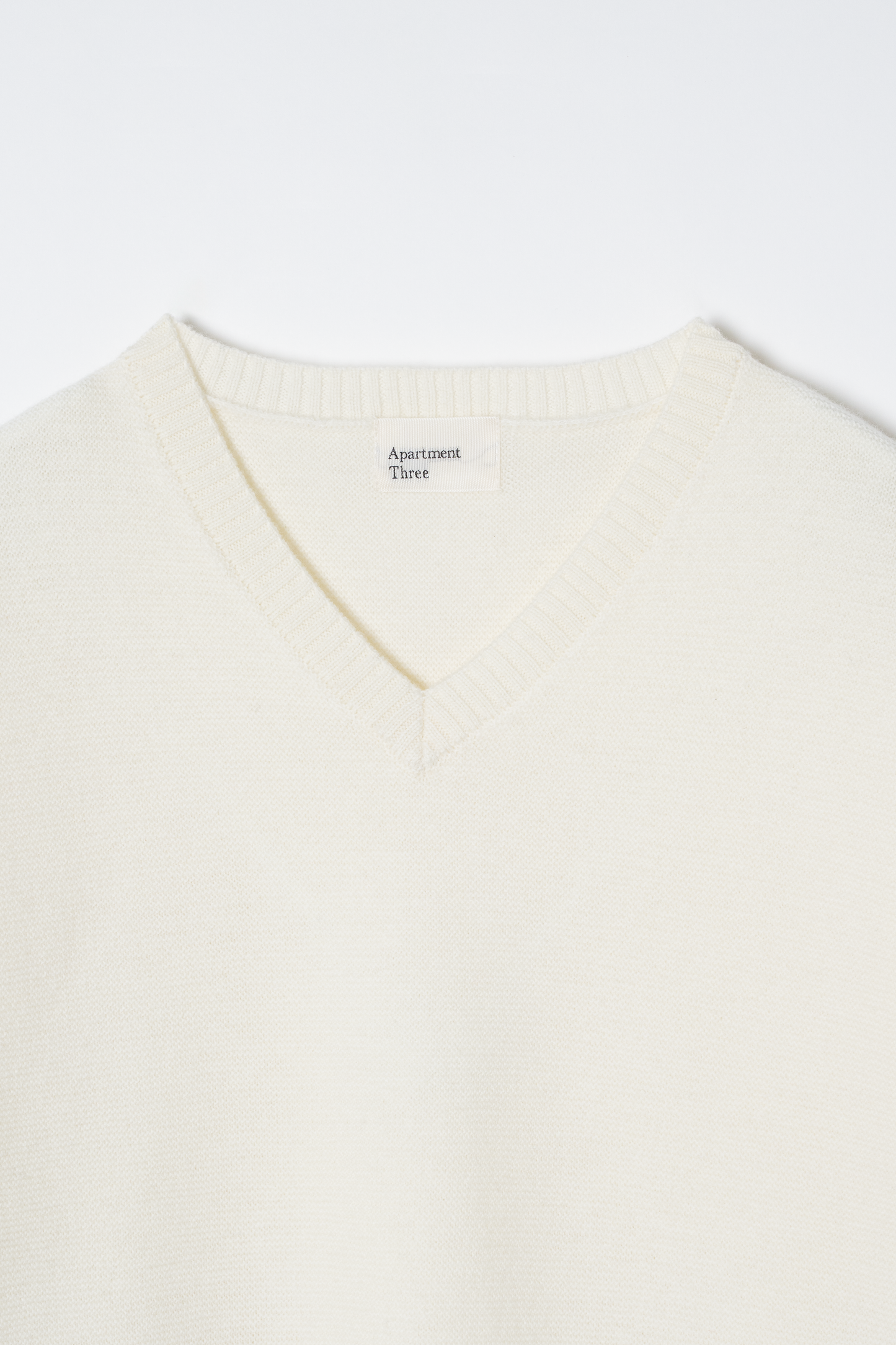 Bruce V-Neck Sweater